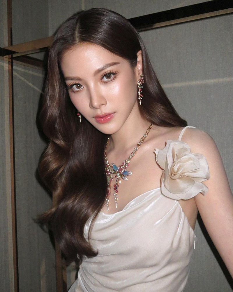 ใบเฟิร์น พิมพ์ชนก 