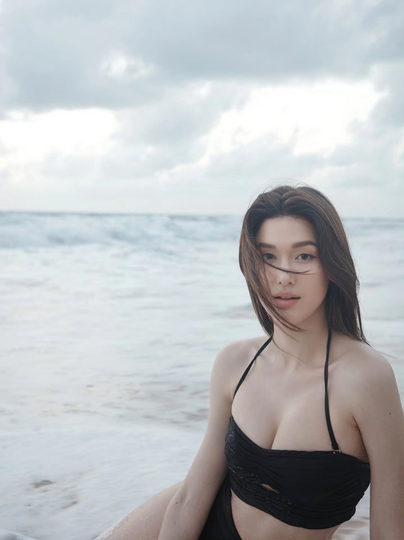 แจ็คกี้ ชาเคอลีน