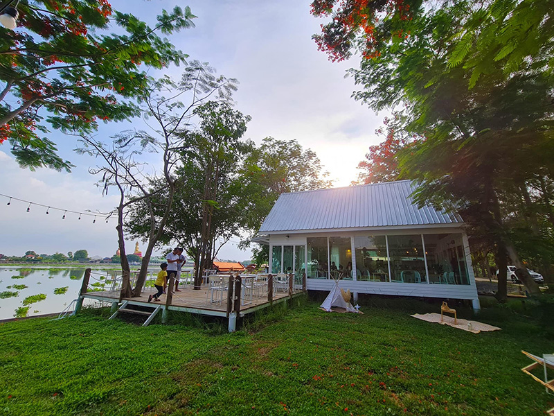 คาเฟ่ริมน้ำ ใกล้กรุงเทพ