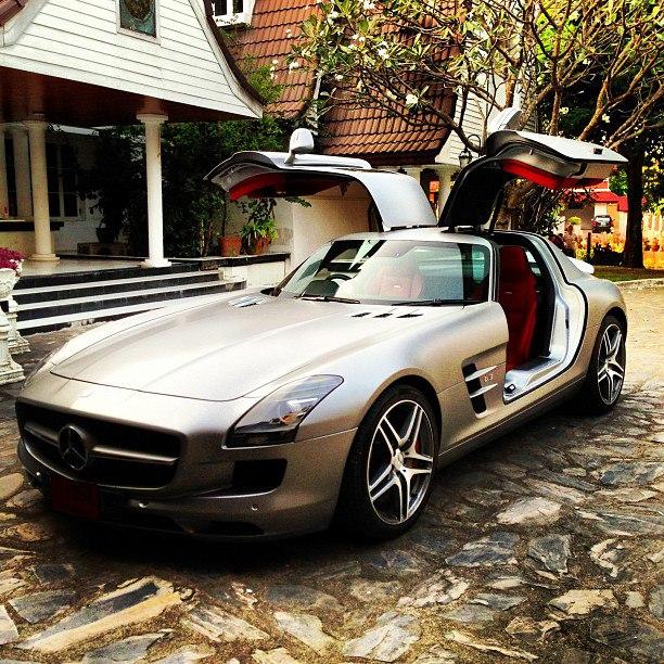 ไฮโซแชมป์