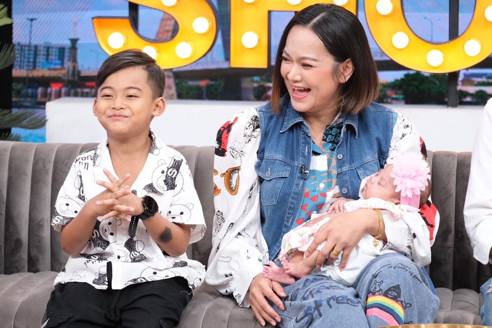 แมงปอ ชลธิชา