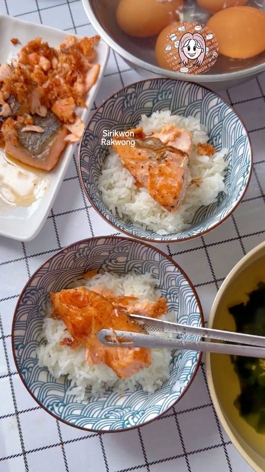 ข้าวต้มปลาแซลมอนซุปสาหร่ายวากาเมะ เมนูข้าวต้ม เมนูปลาแซลมอน สูตรอาหาร