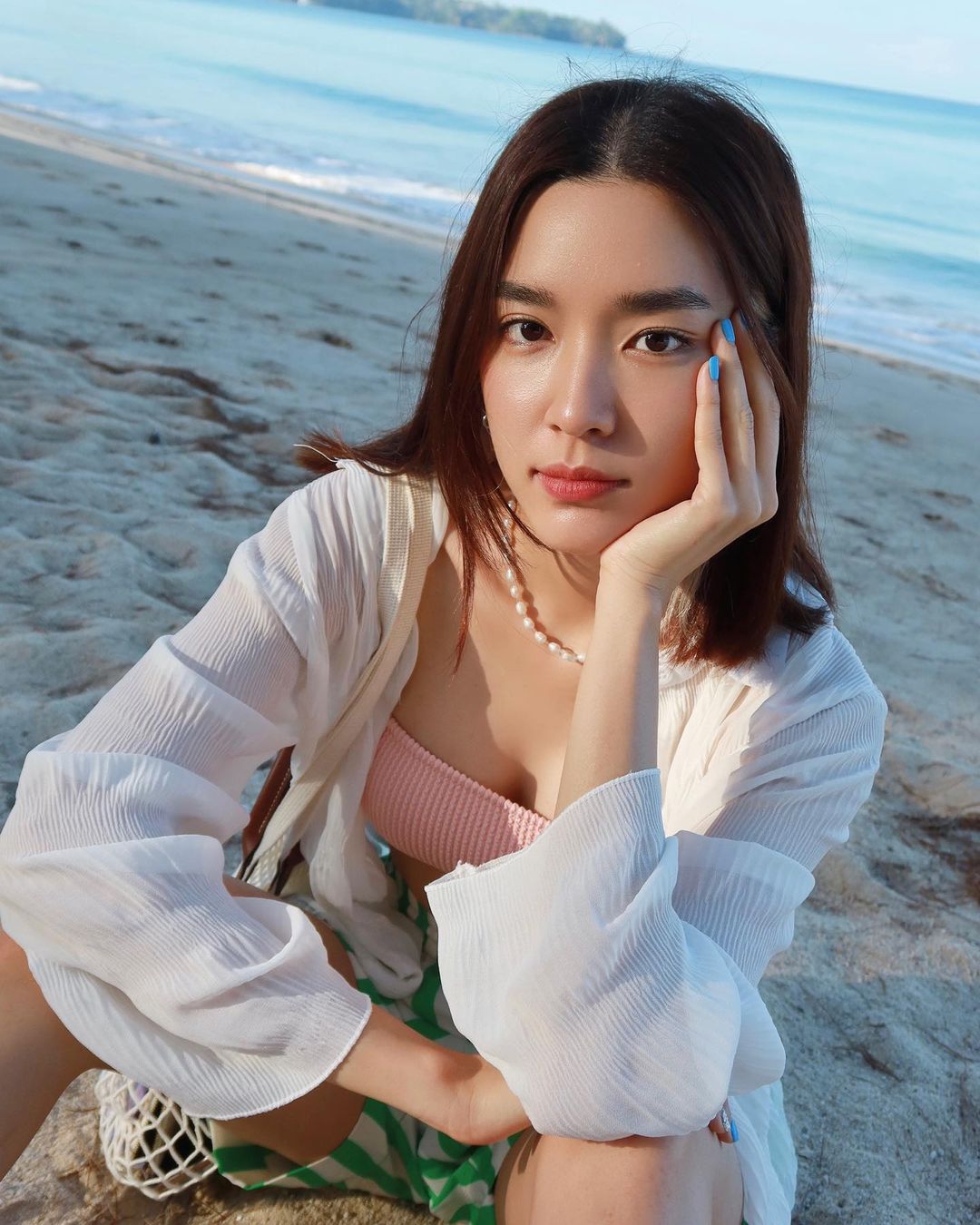 โม มนชนก