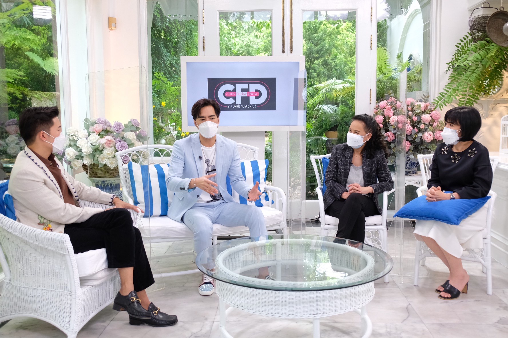 เคลลี่ ธนะพัฒน์