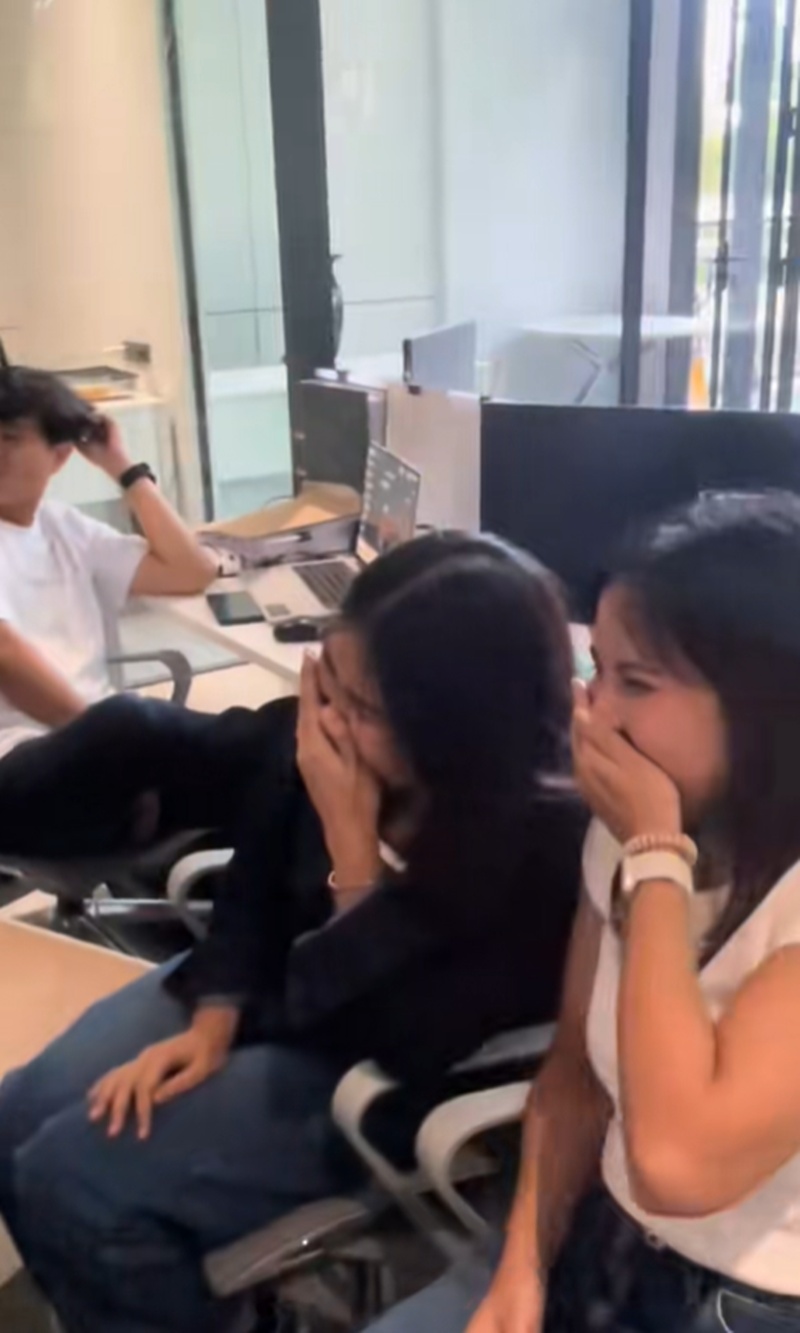 เพื่อนร่วมงาน