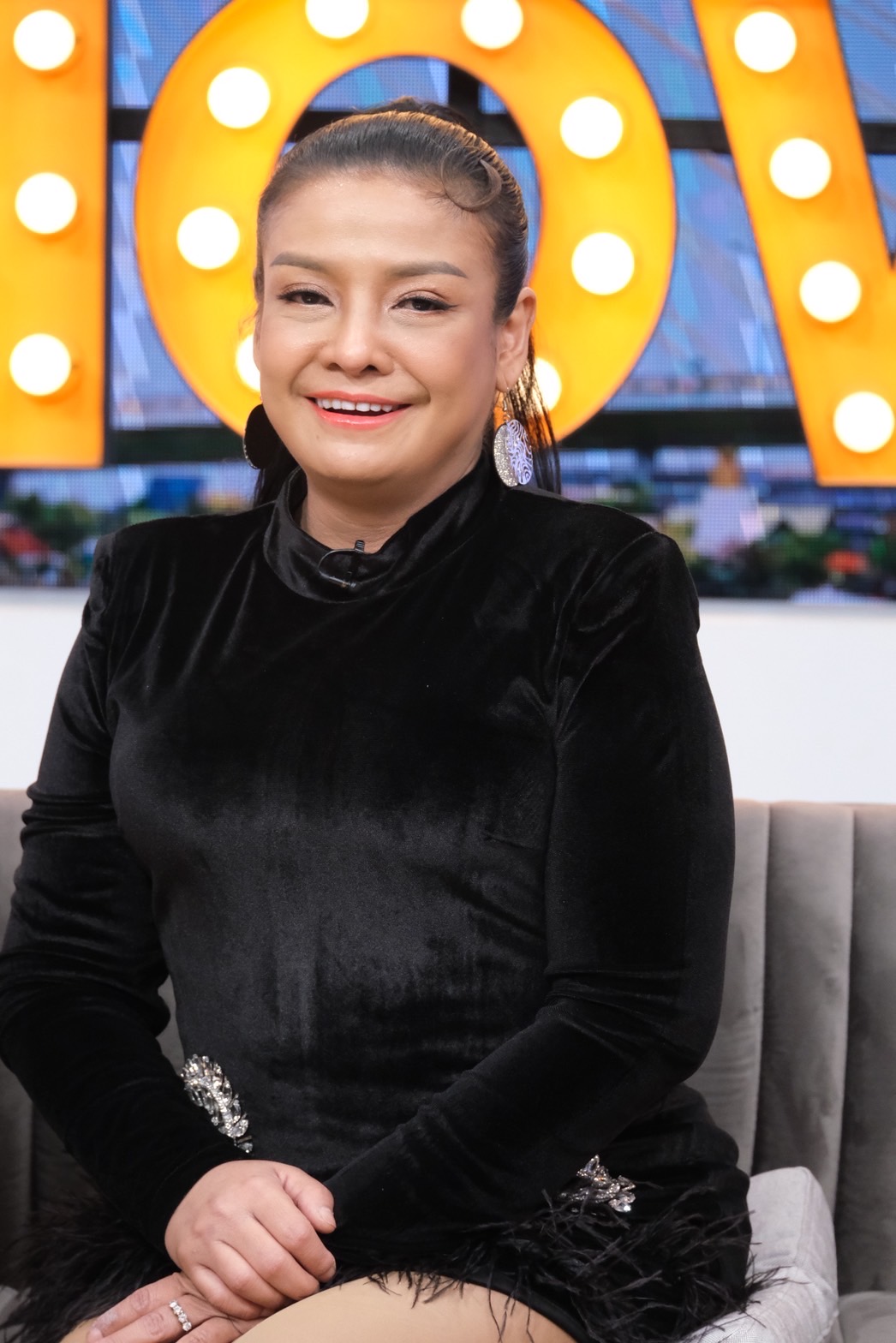 ยุ้ย ญาติเยอะ