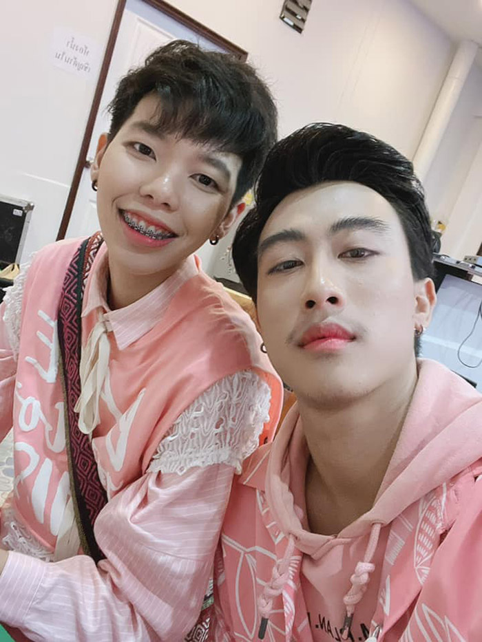 นักร้องลูกทุ่งชาย