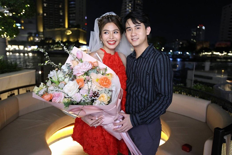 อาโล่ คุกเข่าขอ ธัญญ่า อาร์สยาม แต่งงาน