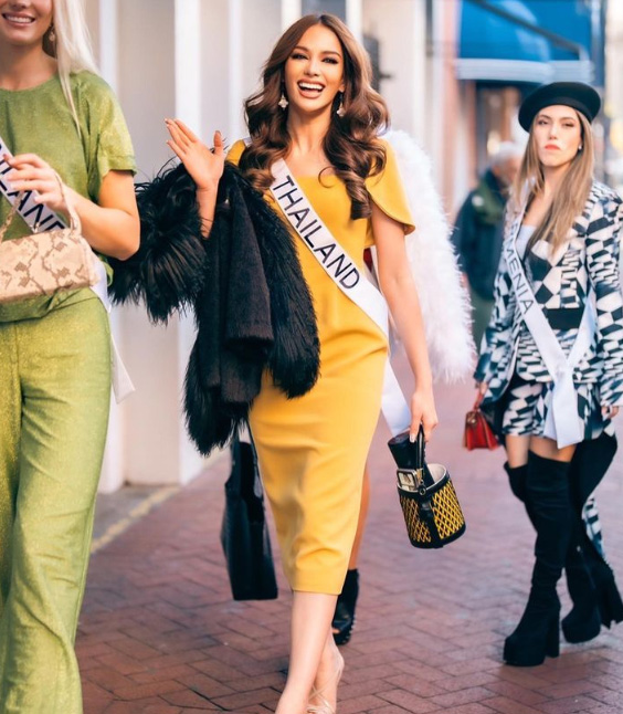 แอนนา เสืองามเอี่ยม