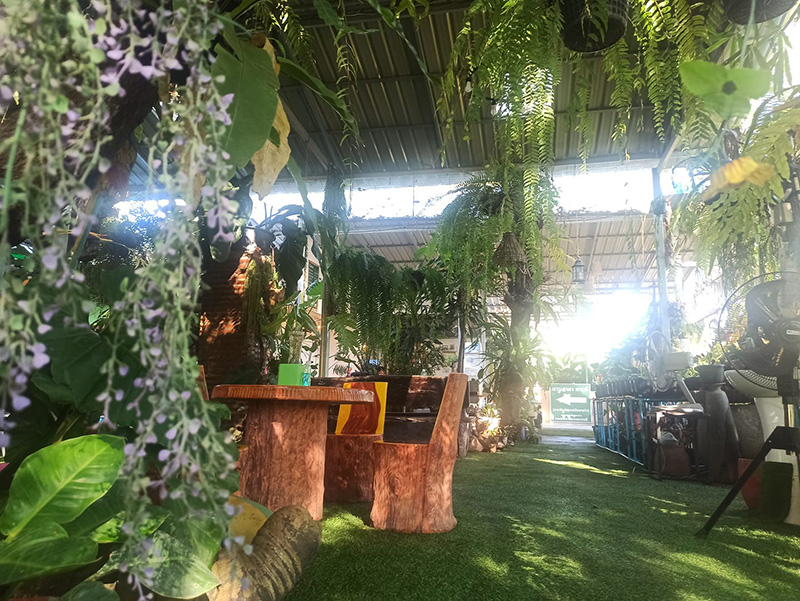 คาเฟ่ นครนายก