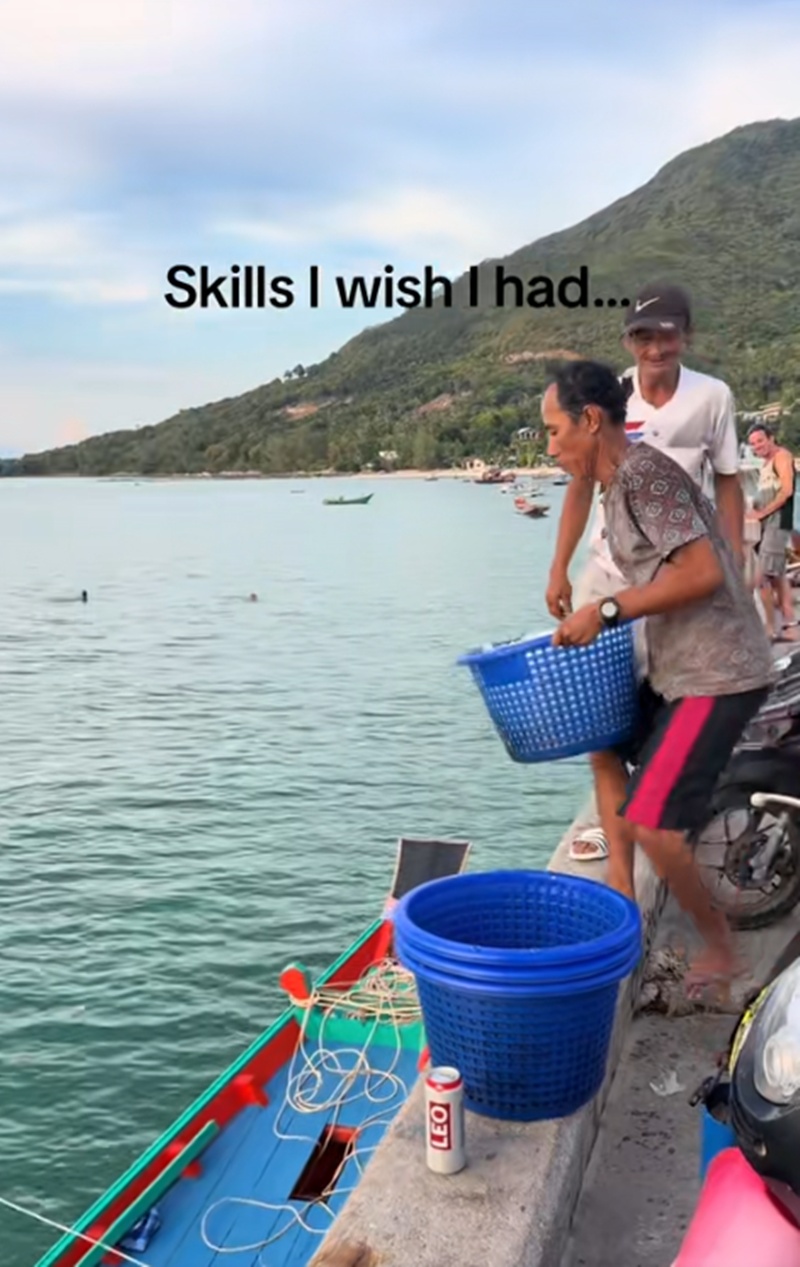 เทน้ำแข็ง