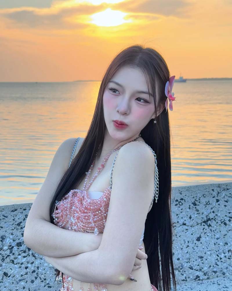 เกรซ วิรัลพัชร