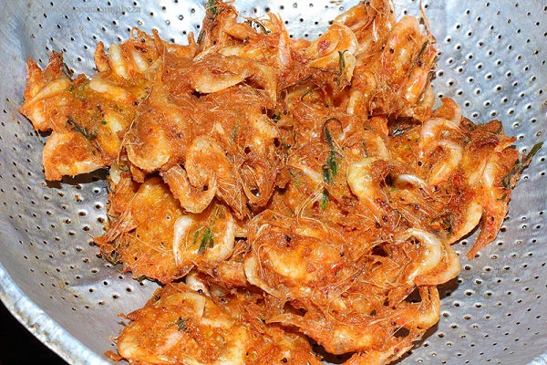 กุ้งฝอยพริกแกง