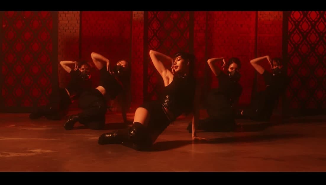 ลิซ่า BLACKPINK 