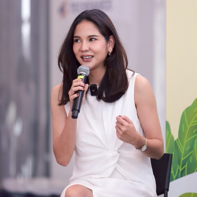 หมิว สิริลภัส