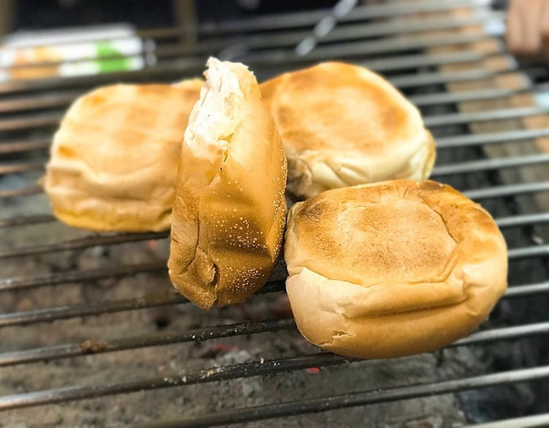 ร้านขนมปังปิ้ง กรุงเทพฯ