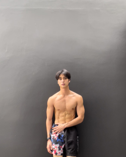 ออกัส วชิรวิชญ์ ประวัติ