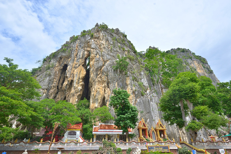 ที่เที่ยวเพชรบุรี ถ้ำเขาย้อย