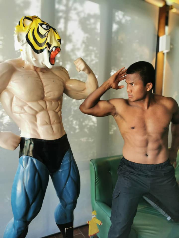 บัวขาว บัญชาเมฆ