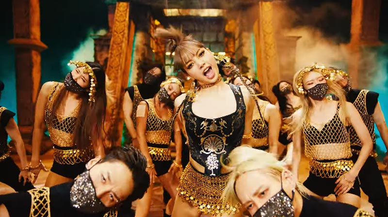 ลิซ่า BLACKPINK