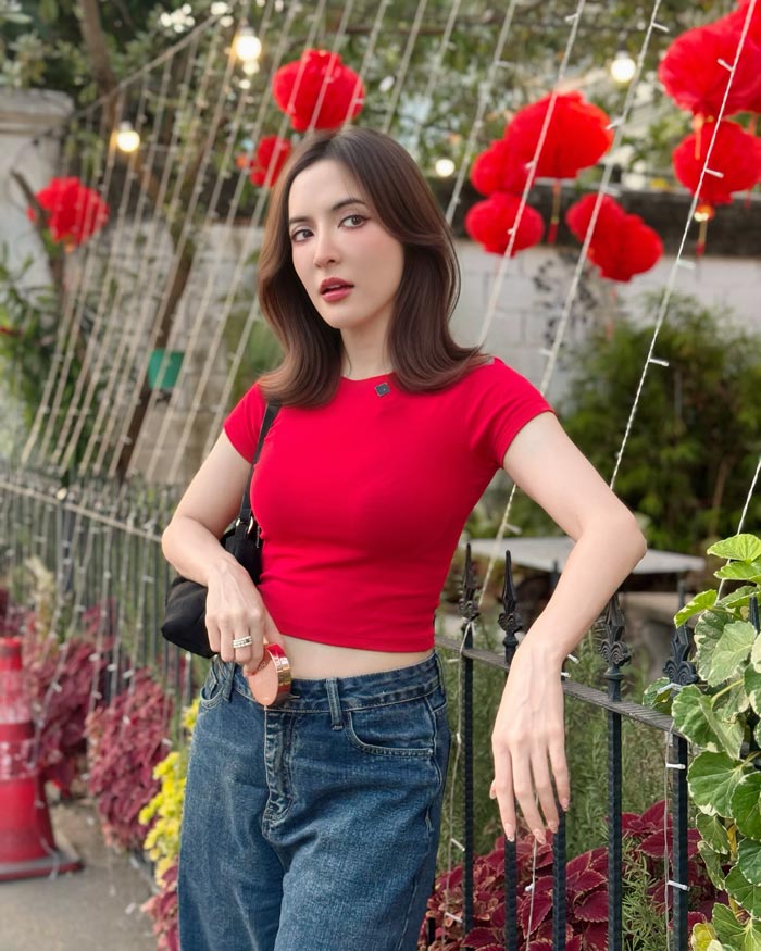 พิ้งค์กี้ สาวิกา