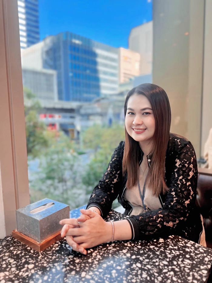 จูน เพ็ญชุลี โพสต์แรง