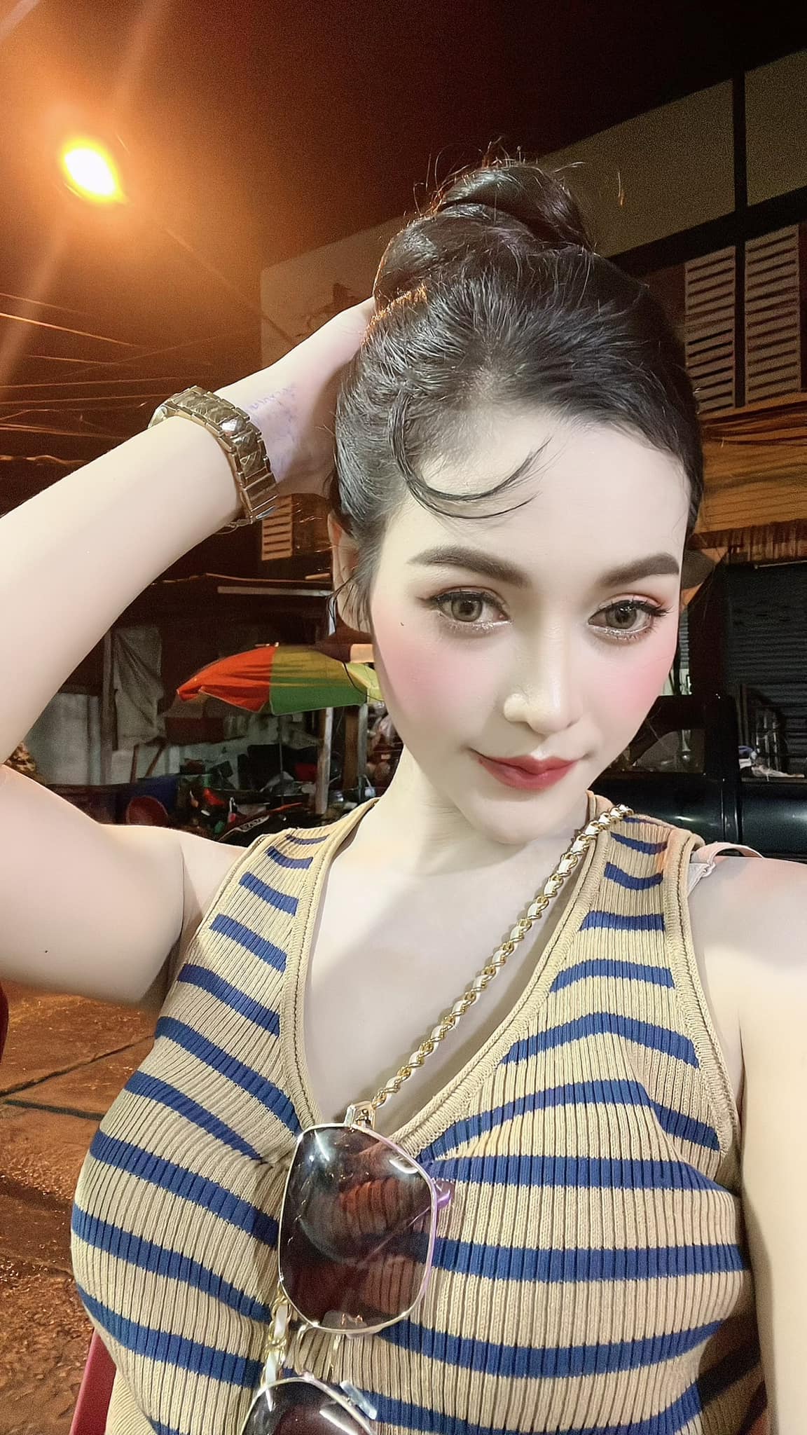 อ๋อมแอ๋ม เพชรบ้านแพง 