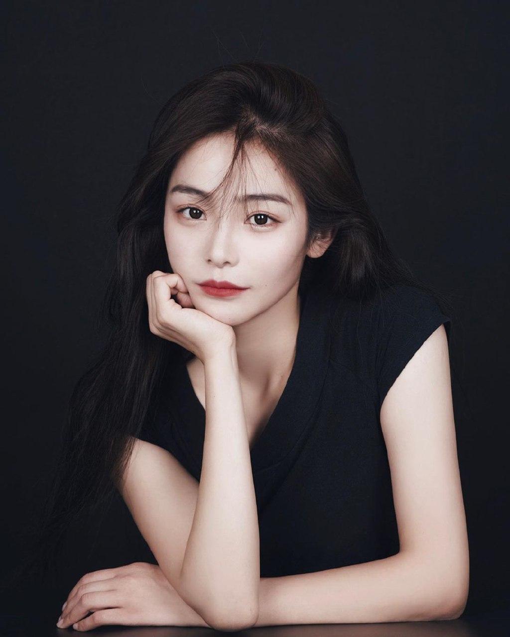 Liu Yaxi
