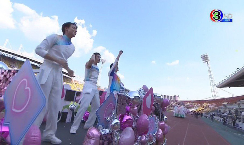 งานบอลช่อง 3 เปิดฉากยิ่งใหญ่ พาเหรดปังสู้แดด โชว์อลัง