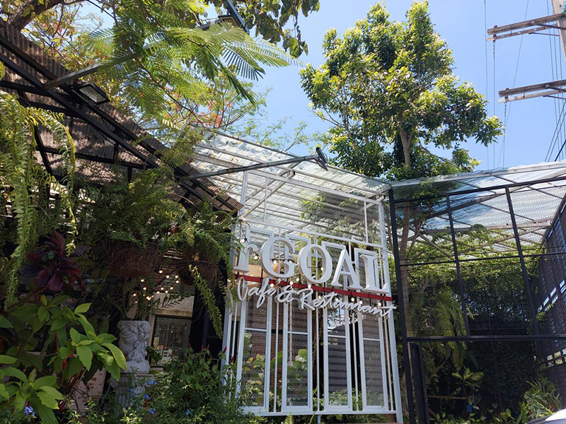 คาเฟ่โรงนา