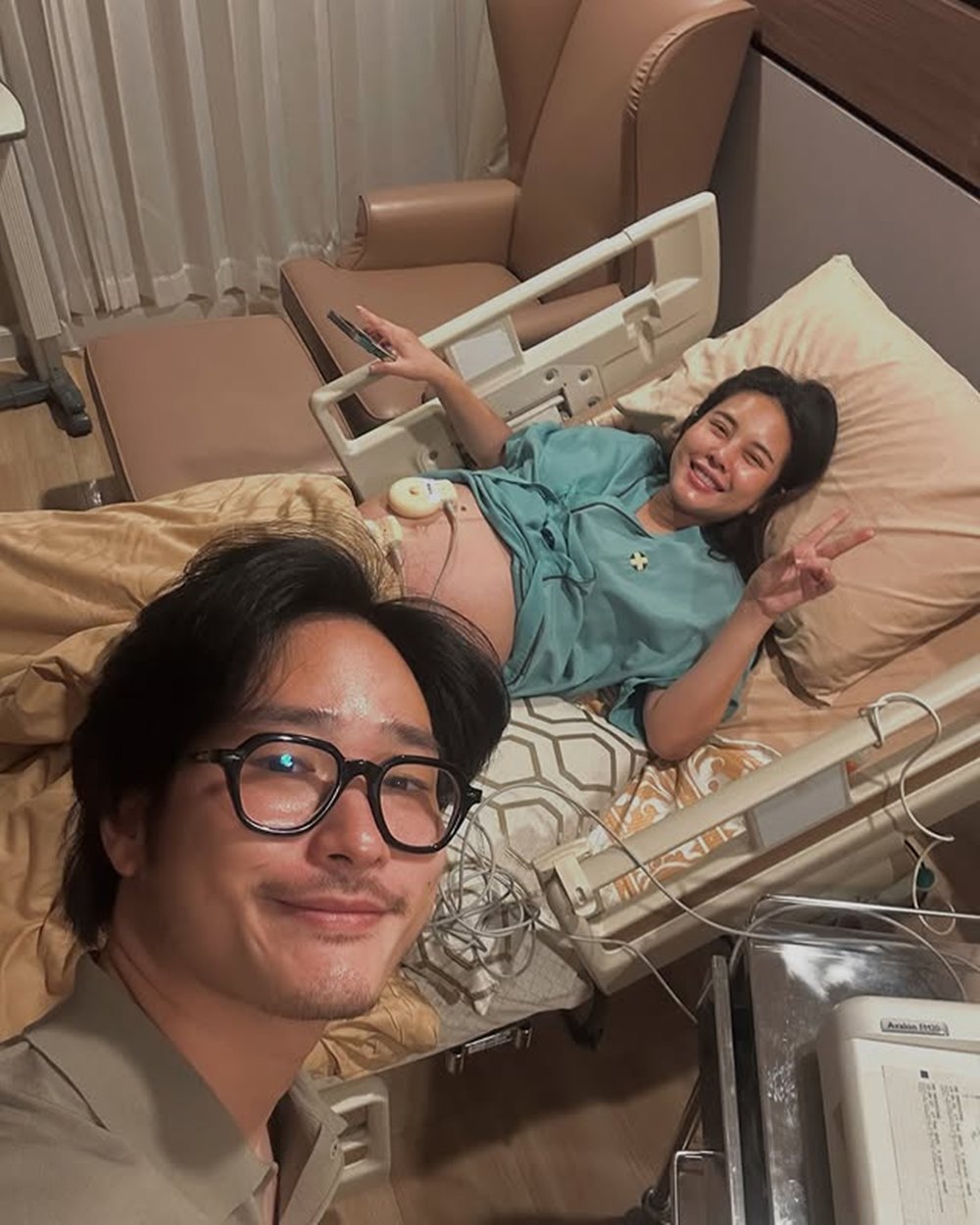 บิว วราภรณ์ คลอดแล้ว พี่ธนิน เผยภาพแรกลูกชาย น้องเบนนี่