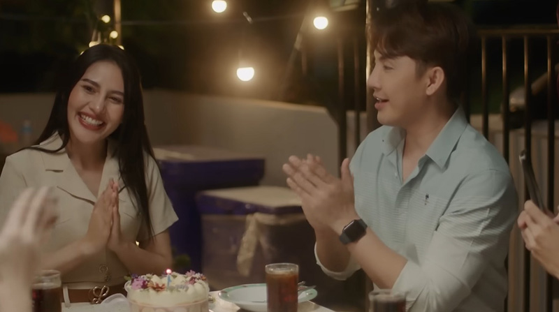 แม่ค้ามือสั่น เจอสั่งเค้กติดดอกไม้สีทอง ข้อความแรงมาก