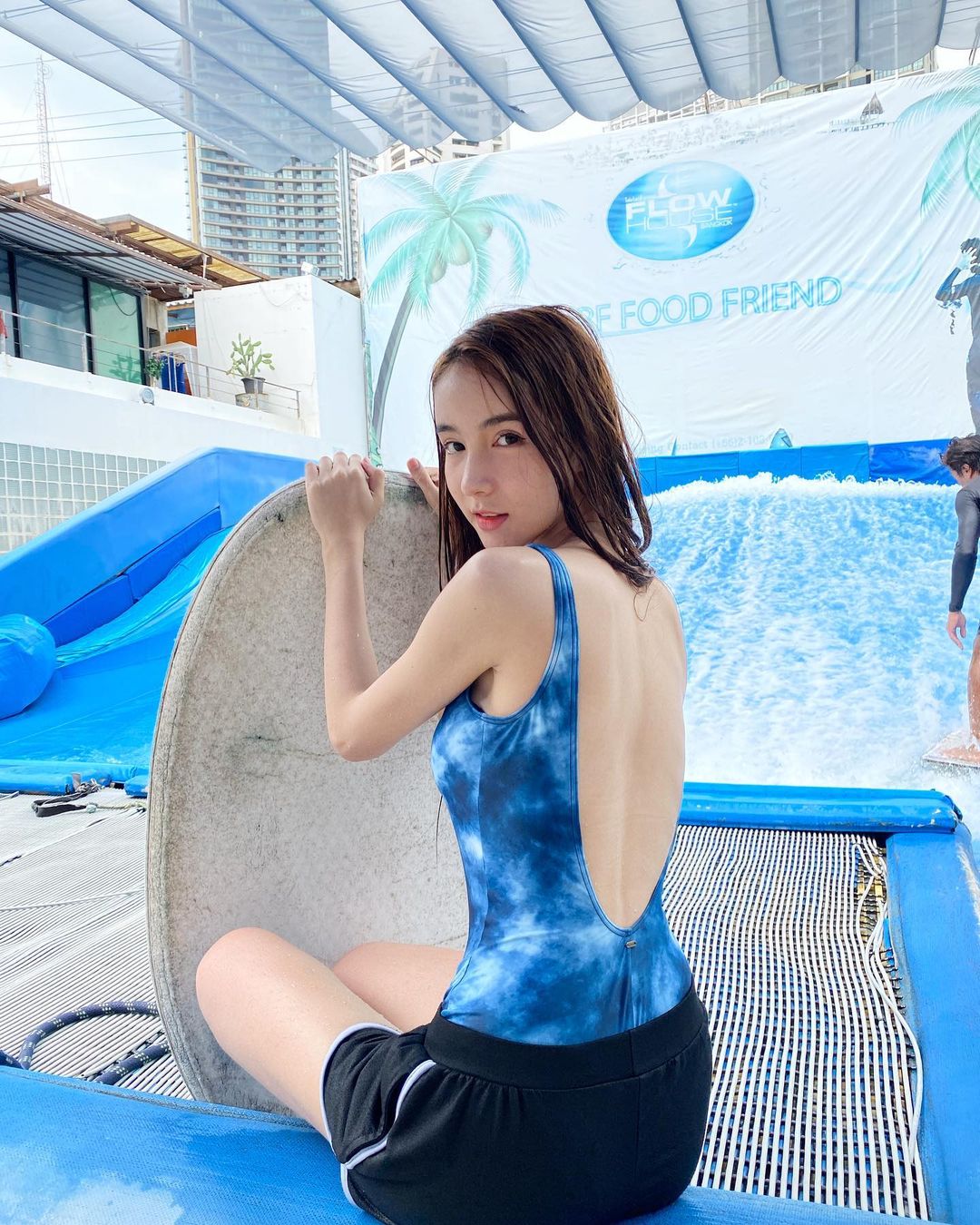 โยชิ รินรดา