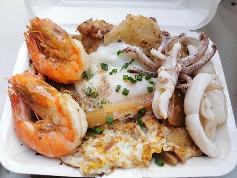 ก๋วยเตี๋ยวคั่วไก่