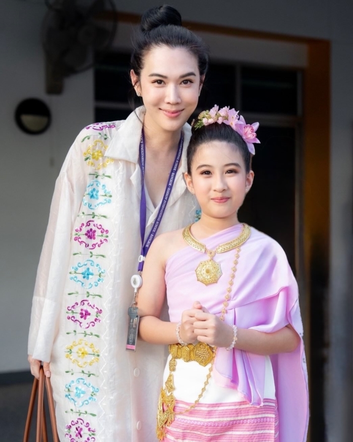 น้องมายู แต่งชุดไทยรำงานโรงเรียน เมย์ เฟื่องอารมย์