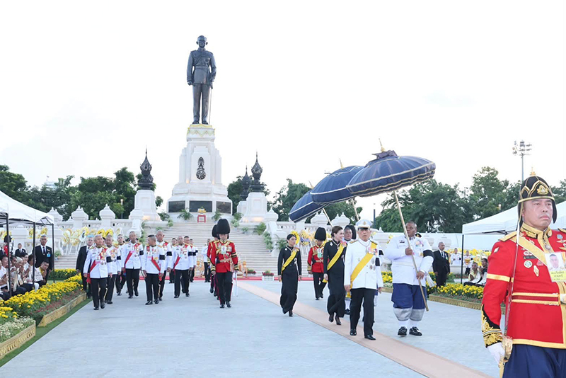 ในหลวง พระราชินี