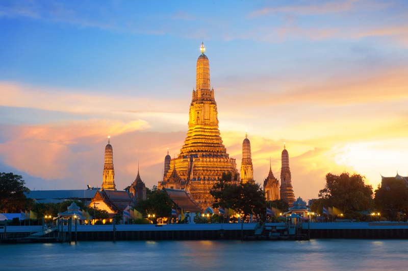 ที่เที่ยวปีใหม่ในกรุงเทพ วัดอรุณ 