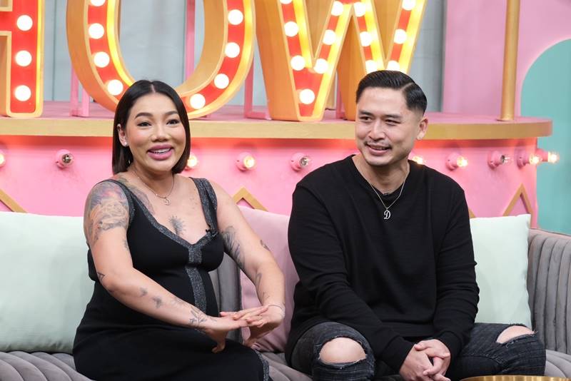 ดา เอ็นโดรฟิน, เดนนิส ไทยคูน