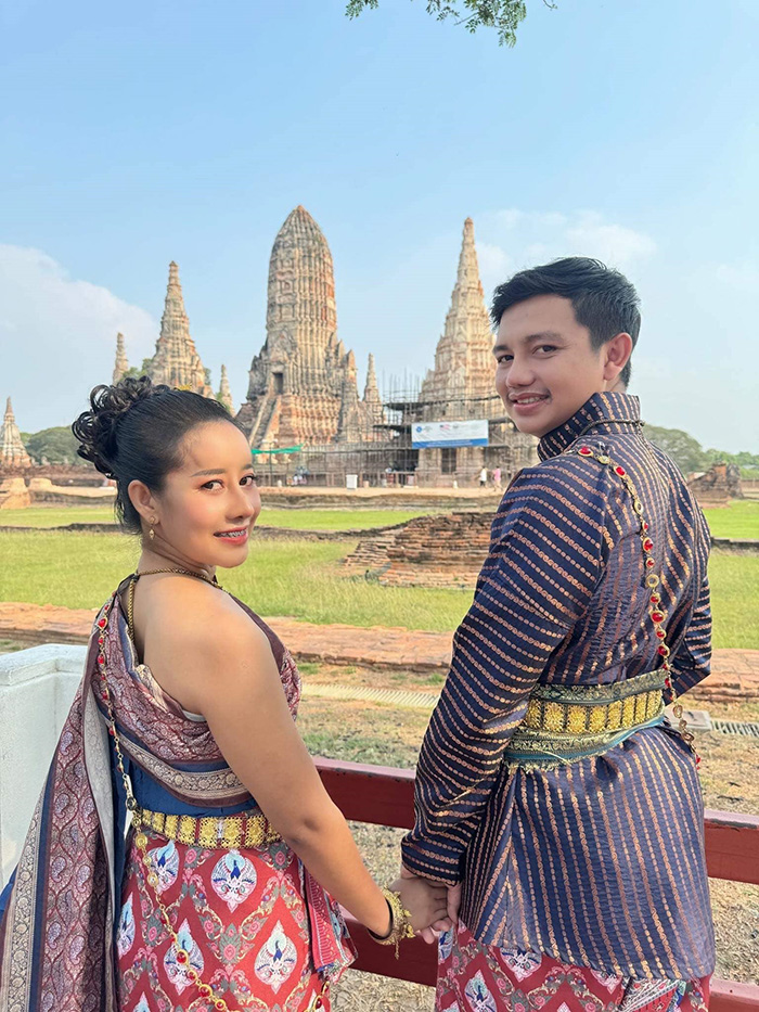 หนูรัตน์ สุภัคชญา ชาวคูเวียง เฮเลน