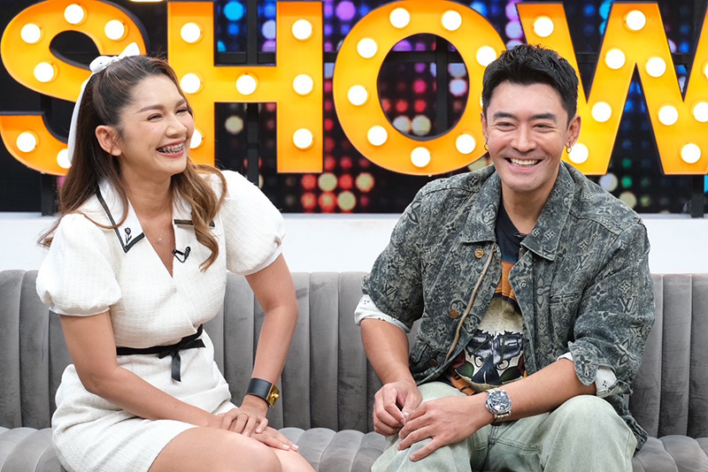 เติ้ล ธนพล ควงแฟนสาวเปิดตัวครั้งแรก