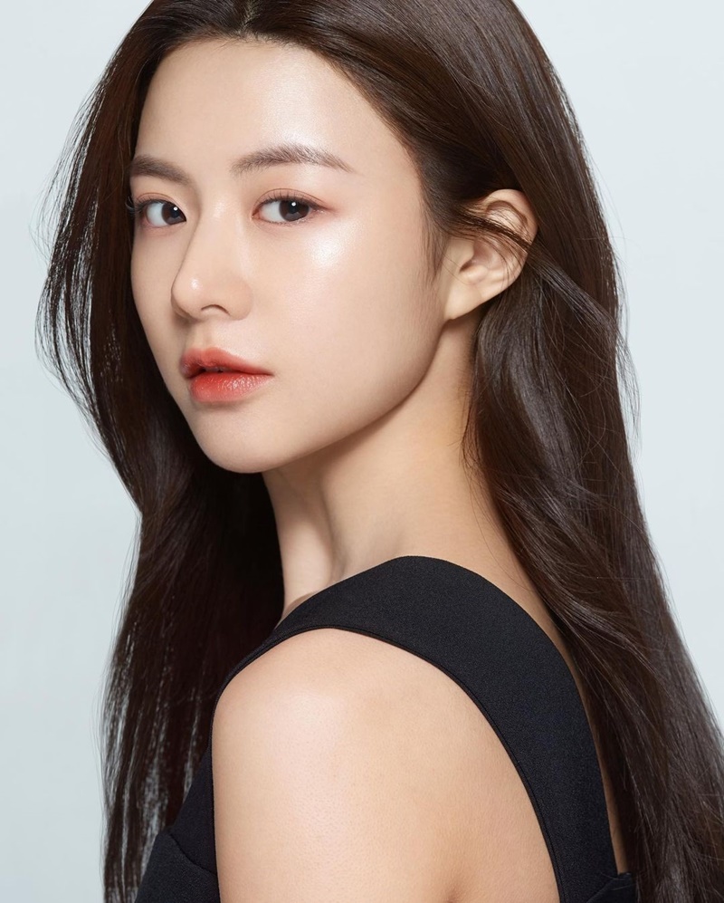 โกยุนจอง ประวัติ go yoon jung
