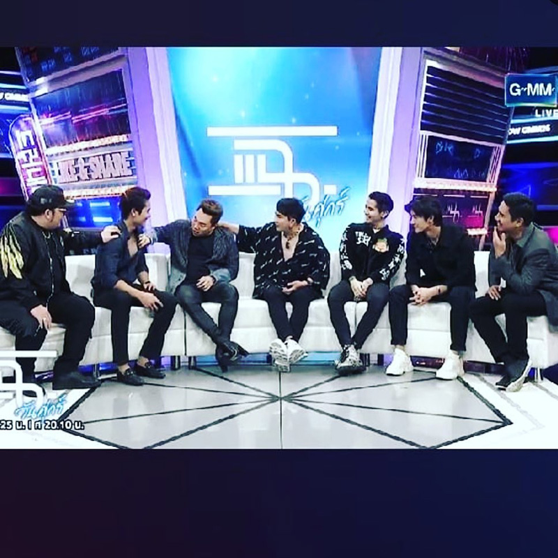 พชร์ อานนท์