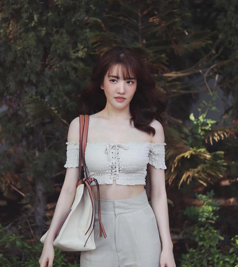 แกรนด์ เดอะสตาร์