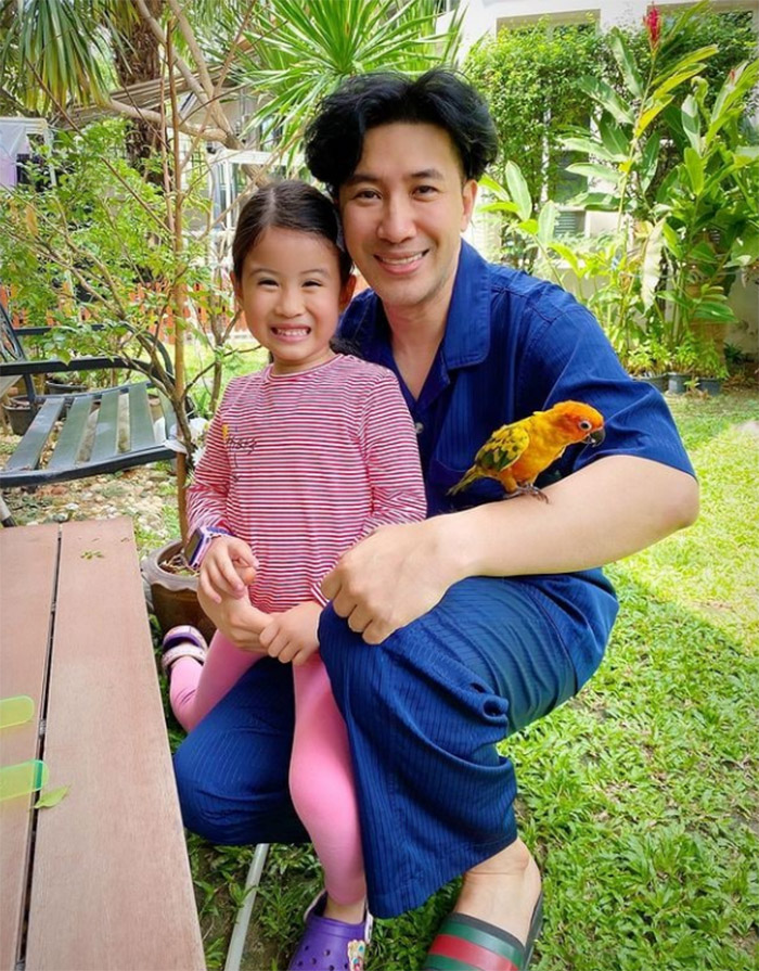 พ่อลูกดารา
