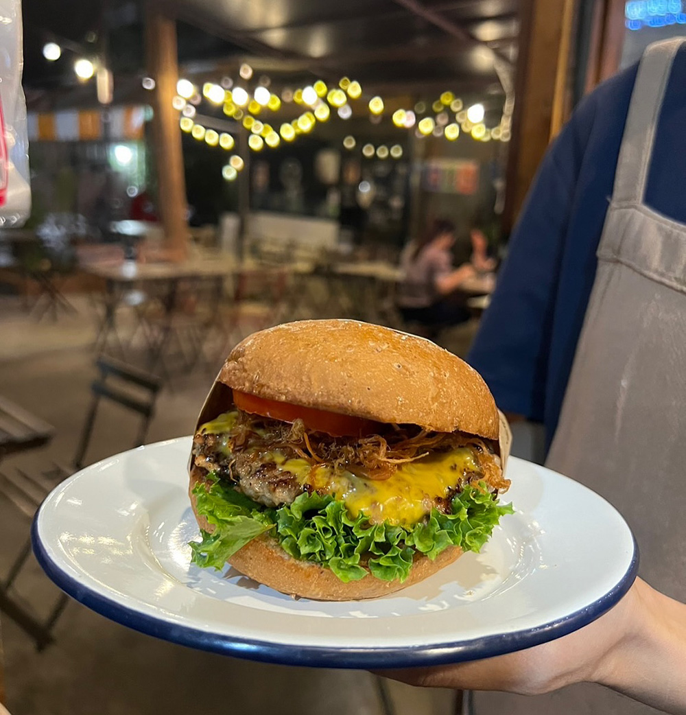 Chiangmai Spicy Beef ร้าน Paper Butter