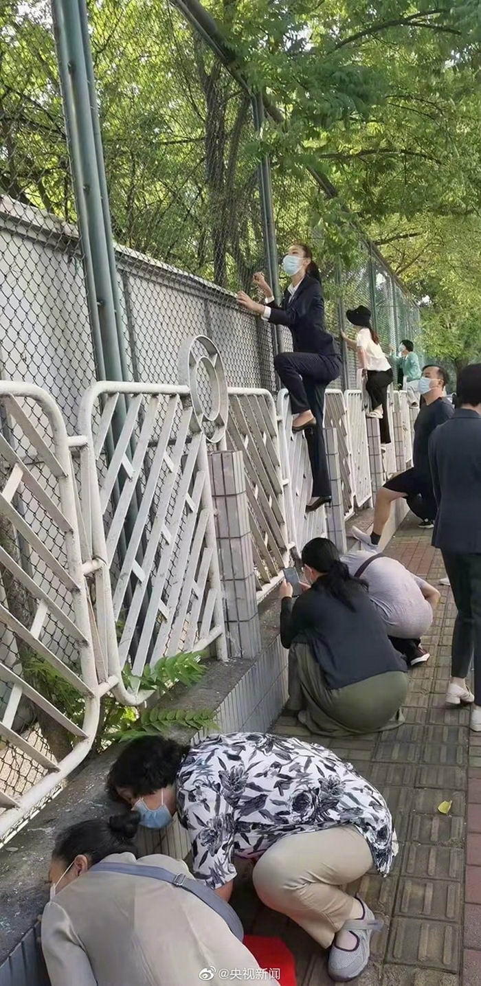 ลูกไปโรงเรียนวันแรก