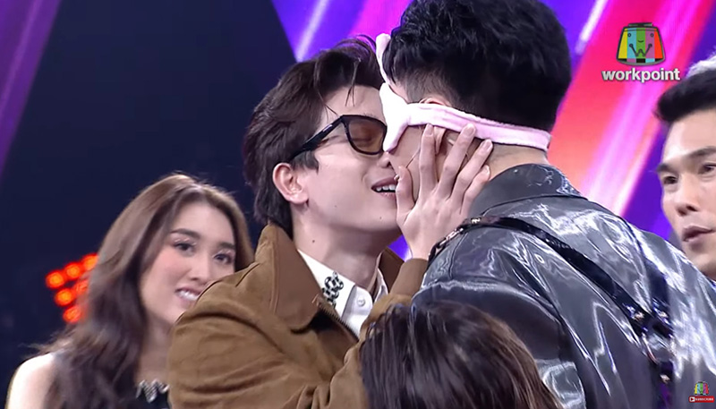 The Wall Song ร้องข้ามกำแพง