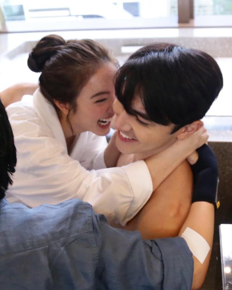 พราวมุก