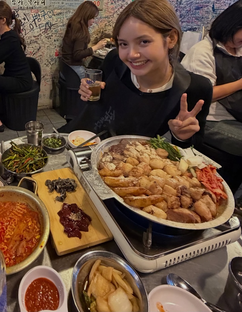 ลิซ่า BLACKPINK