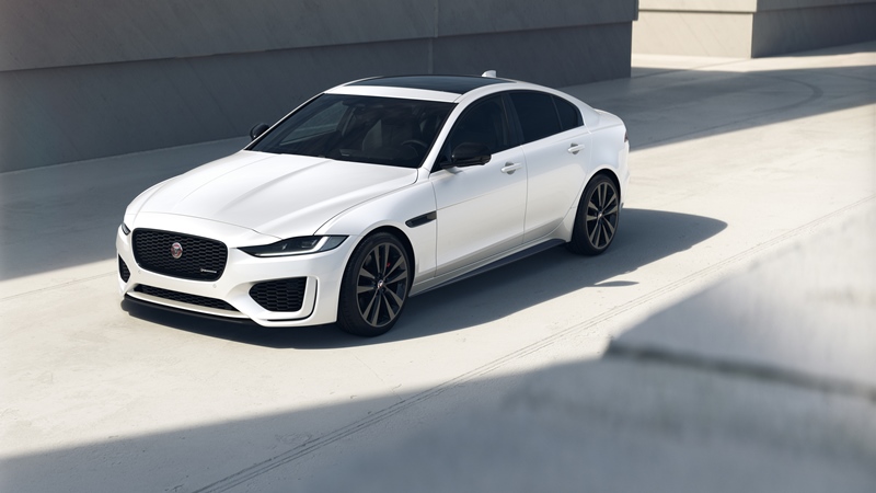 Jaguar XE